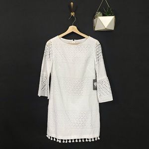NWT VINCE CAMUTO White Eyelet Bell Sleeve Dress